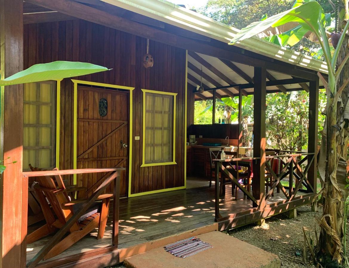 Cabinas Coco Lindo Ojochal Exterior photo
