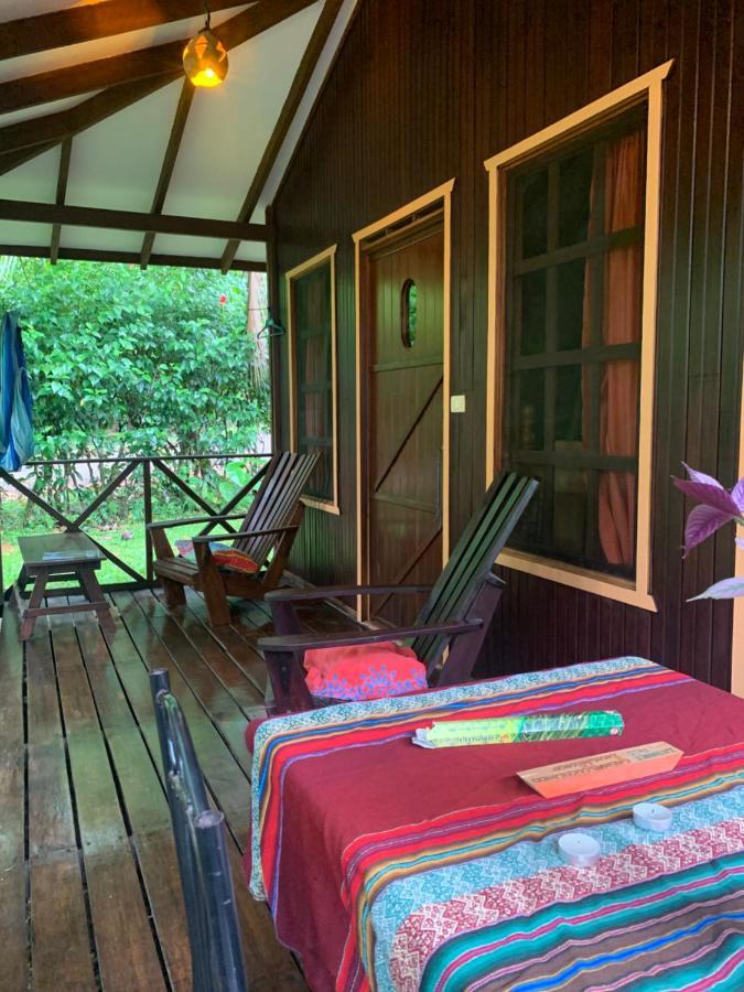Cabinas Coco Lindo Ojochal Exterior photo